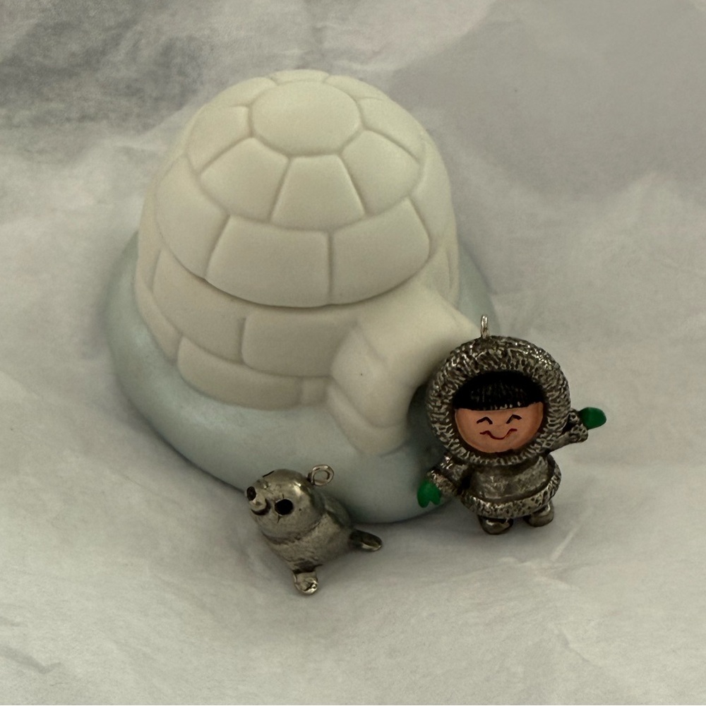 Hallmark Keepsake Ornament Frosty Friends 2000 Premiere
